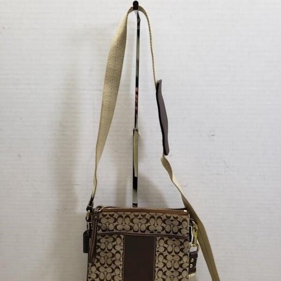 Coach Signature Collection Shoulder Bag Crossbody Swingpack Khaki Brown - Picture 3 of 5